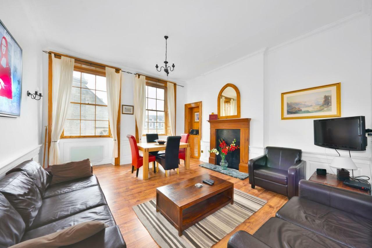 Appartement Royal Mile View à Édimbourg Extérieur photo